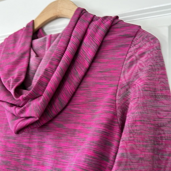 Climawear Seamless Workout Run Hoodie Top w Thumbholes on Paisley Print Sleeves - Picture 8 of 9